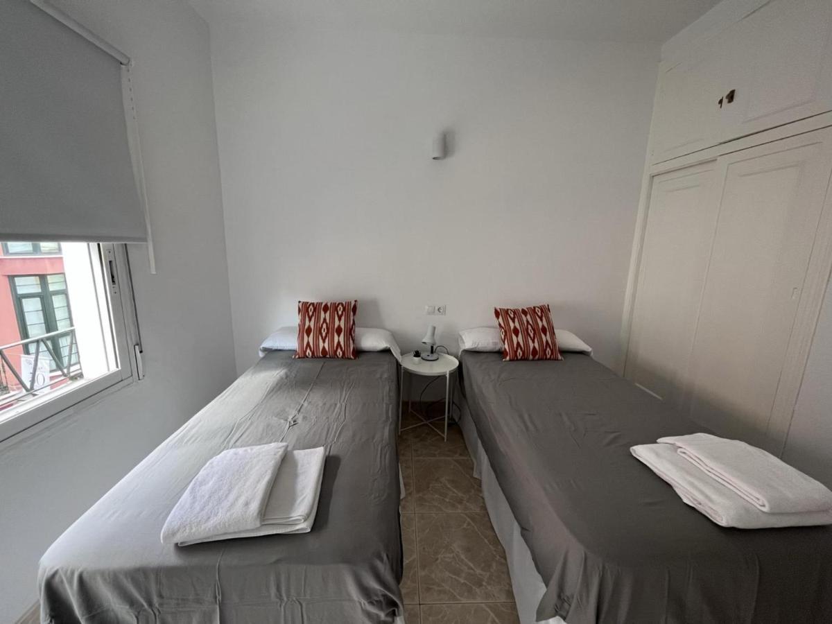 Seaty Center By Gms Apartamentos فوينخيرولا المظهر الخارجي الصورة